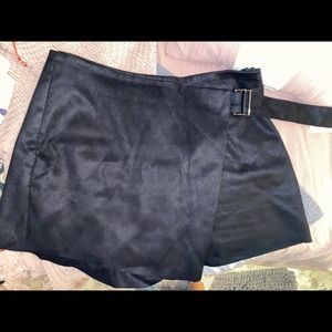 Zara suede skort